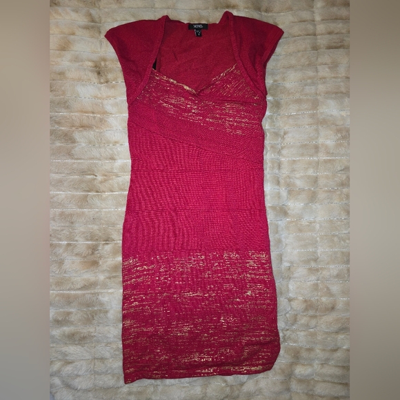 XOXO Dresses & Skirts - XOXO Red with Gold Accent Knit Midi Dress